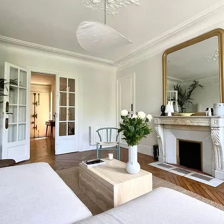 2 Bedroom Stylish *